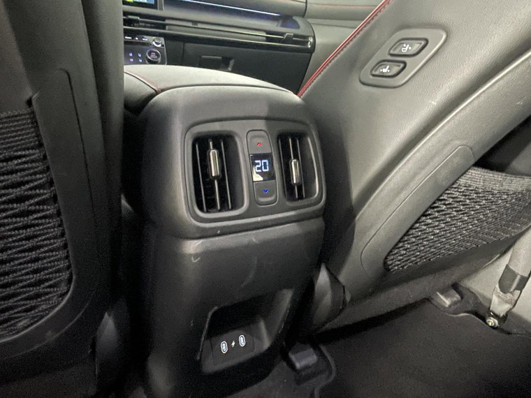 Vehicle Image 39