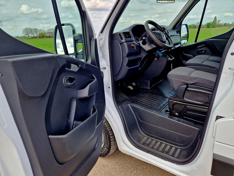Vehicle Image 24