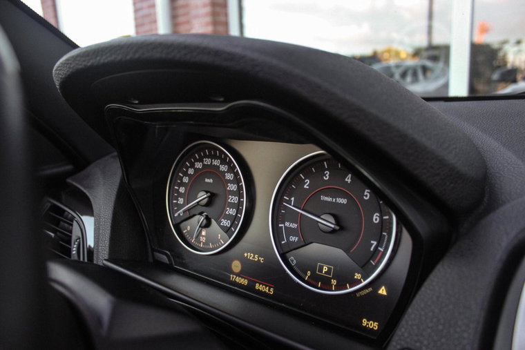 Vehicle Image 22