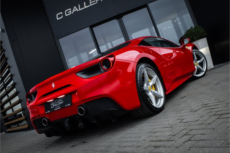 Vehicle Image 32