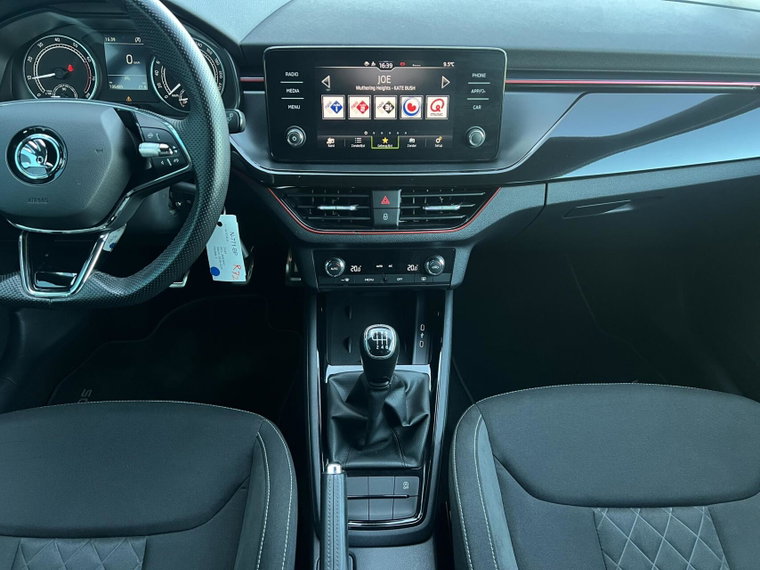 Vehicle Image 16