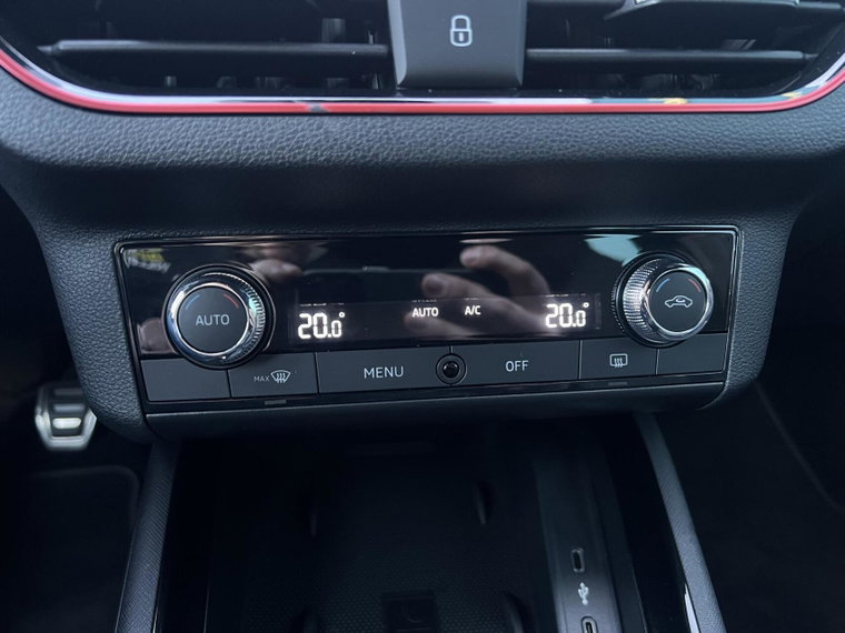 Vehicle Image 33