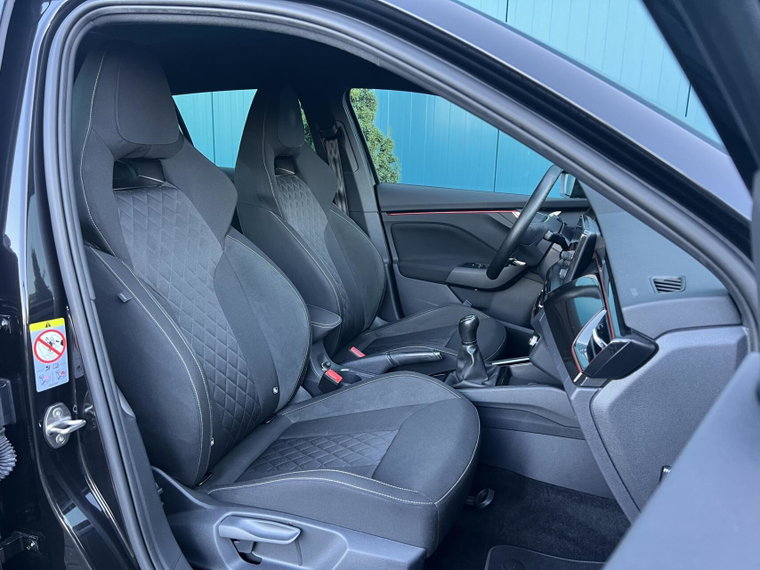 Vehicle Image 35