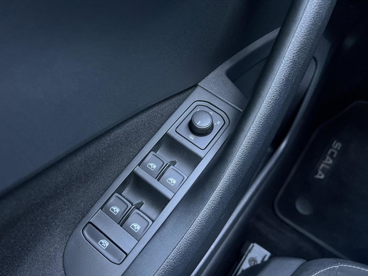 Vehicle Image 39