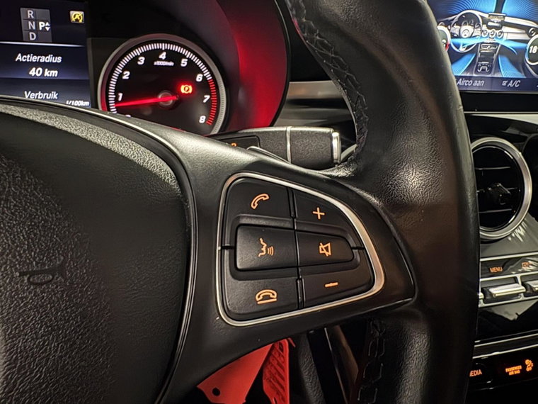 Vehicle Image 33