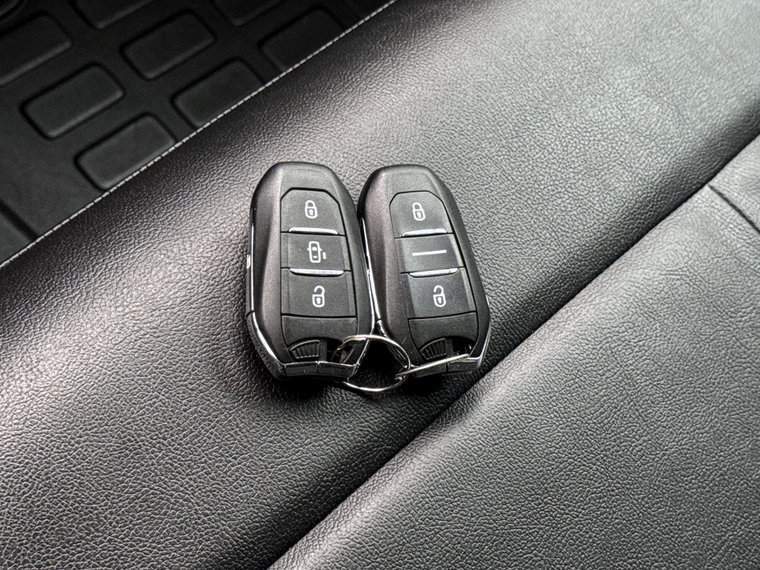 Vehicle Image 24