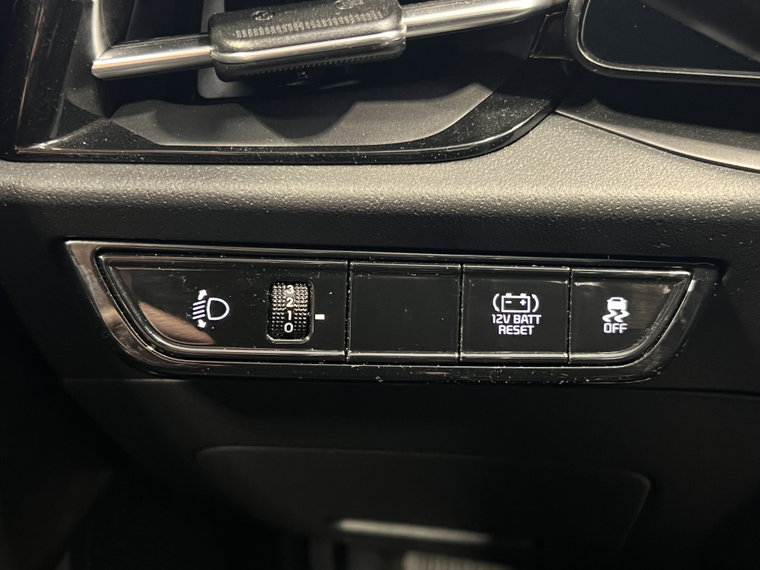Vehicle Image 27