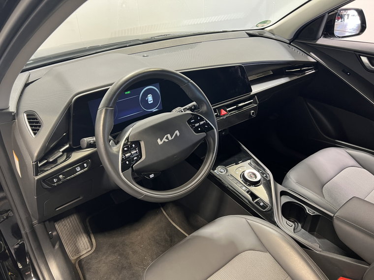 Vehicle Image 37