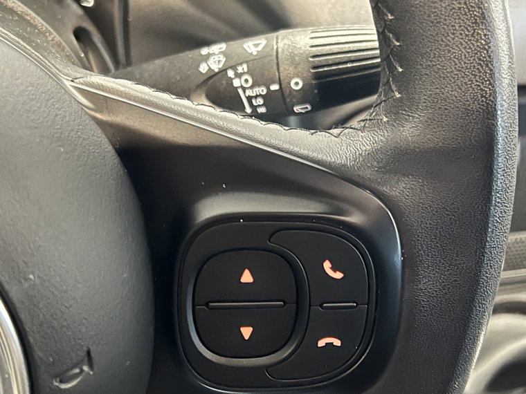 Vehicle Image 26