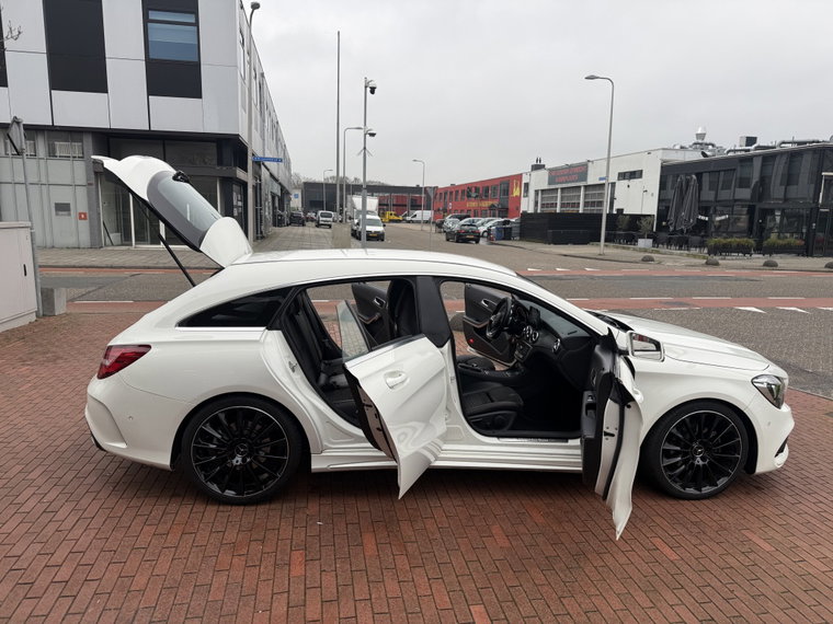 Vehicle Image 38