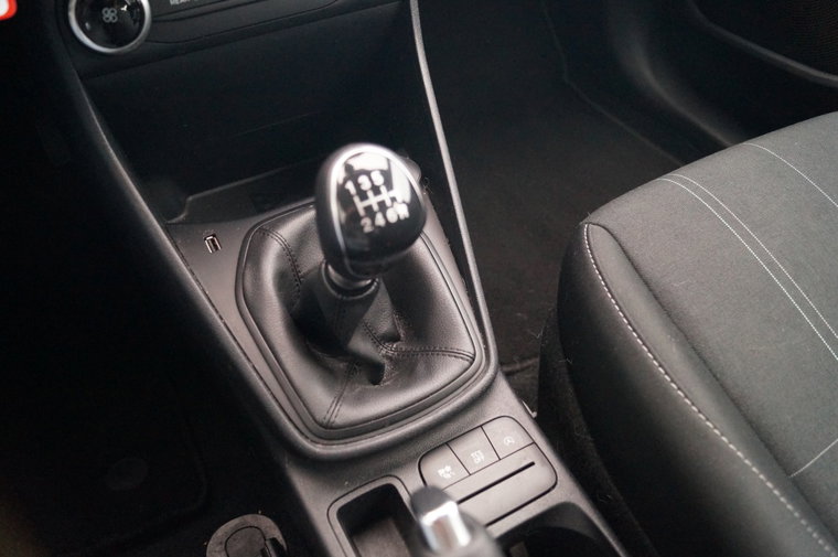 Vehicle Image 26