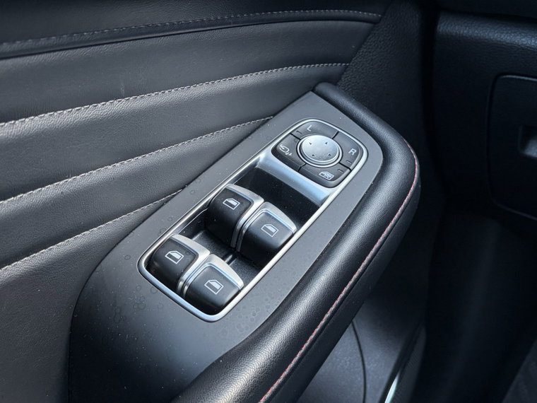 Vehicle Image 41