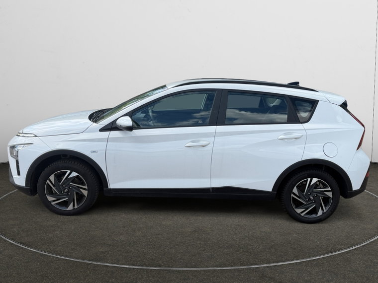Vehicle Image 32
