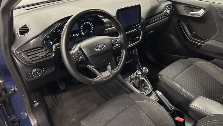 Vehicle Image 21