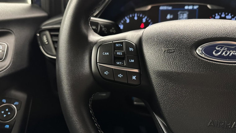Vehicle Image 26