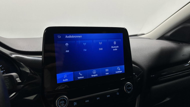 Vehicle Image 38