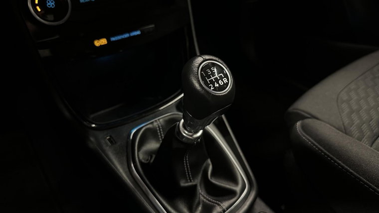Vehicle Image 45