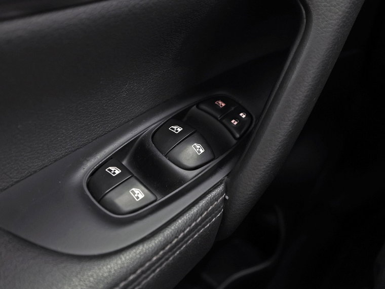 Vehicle Image 26