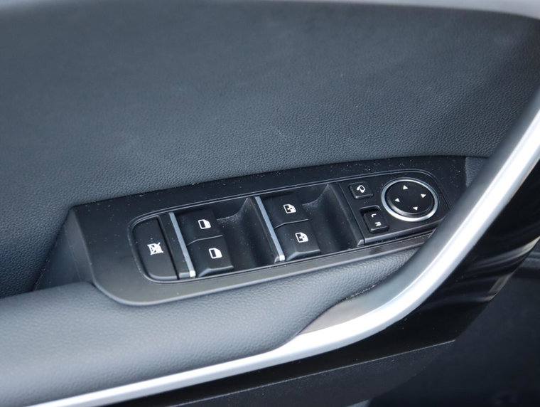 Vehicle Image 36