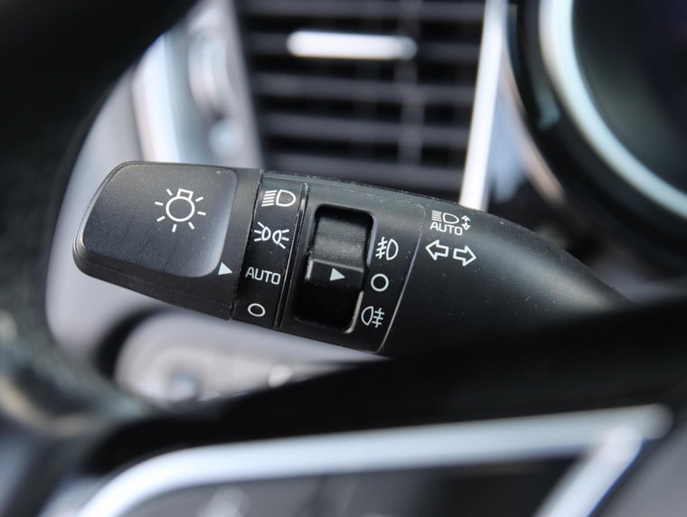 Vehicle Image 40