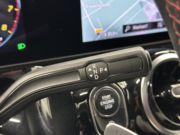 Vehicle Image 25