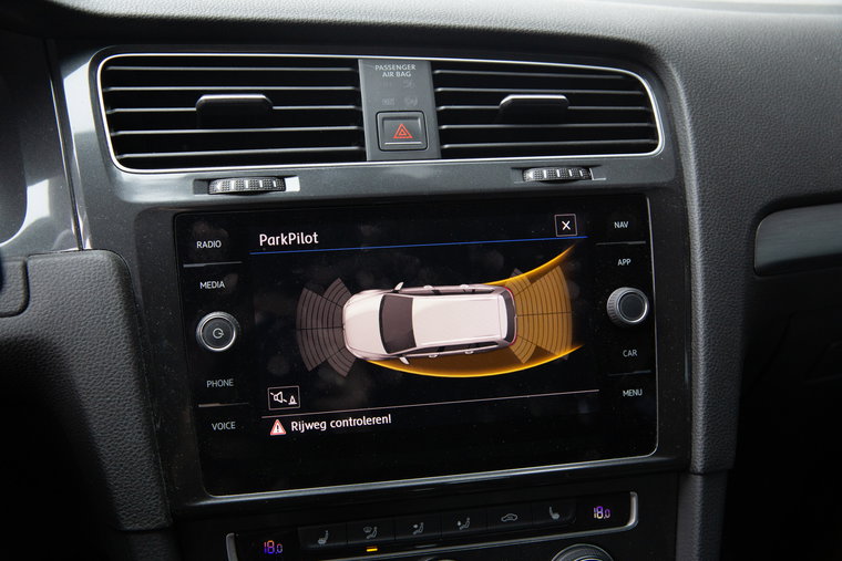 Vehicle Image 15