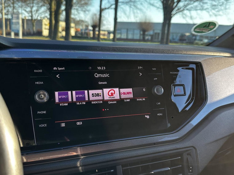 Vehicle Image 19