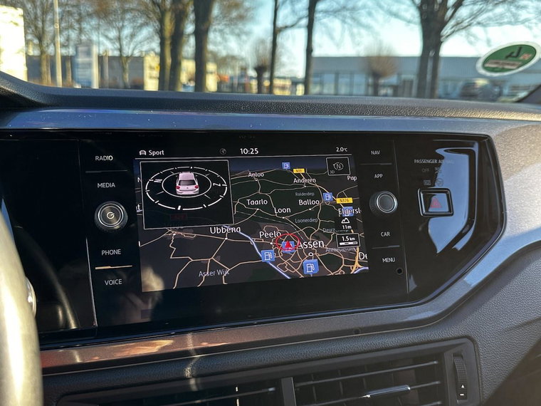 Vehicle Image 21