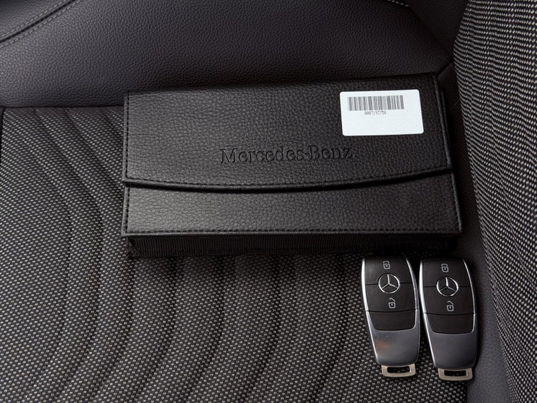 Vehicle Image 35