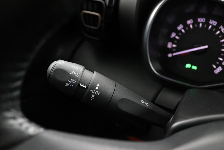 Vehicle Image 23