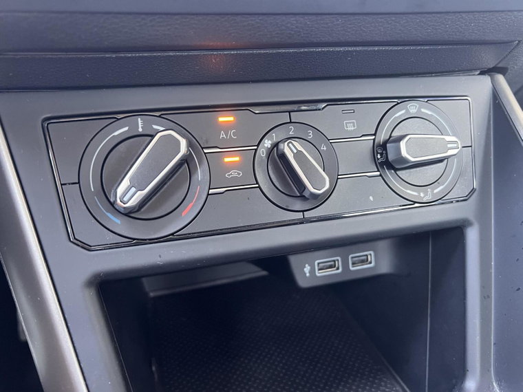 Vehicle Image 27
