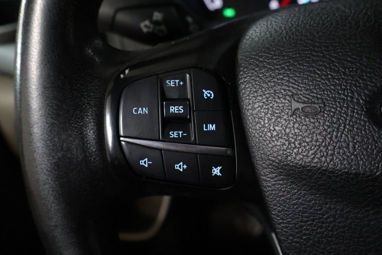 Vehicle Image 24
