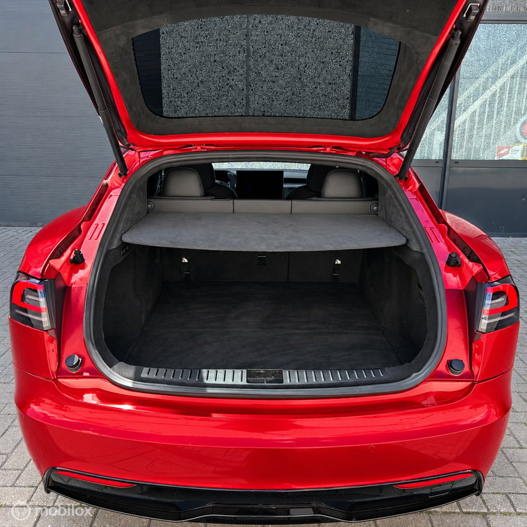 Vehicle Image 19