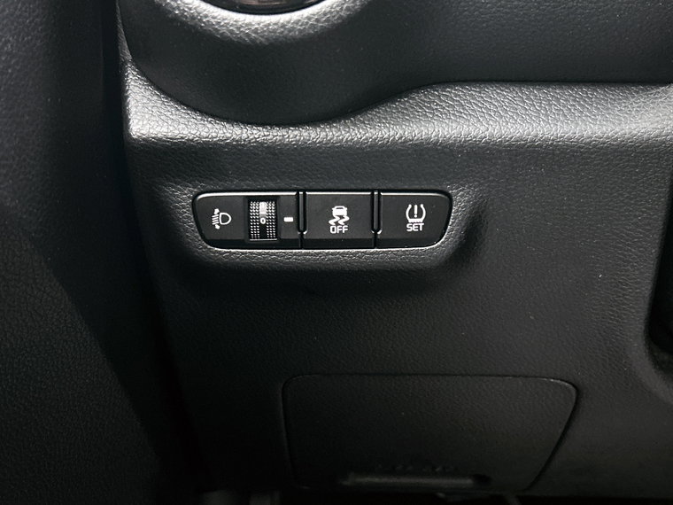 Vehicle Image 26