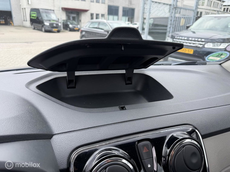 Vehicle Image 35