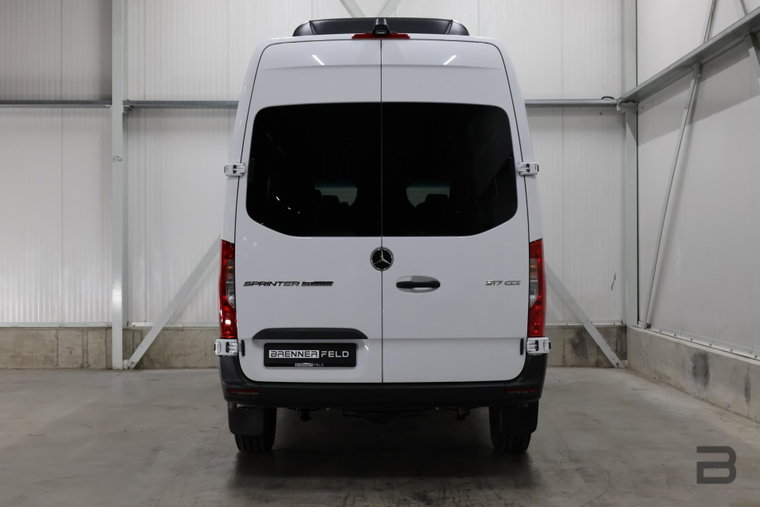 Vehicle Image 27