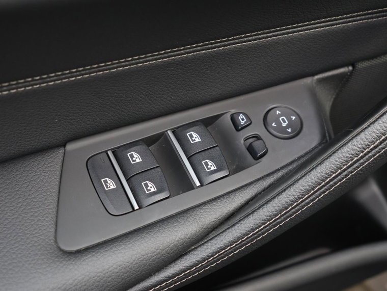 Vehicle Image 37