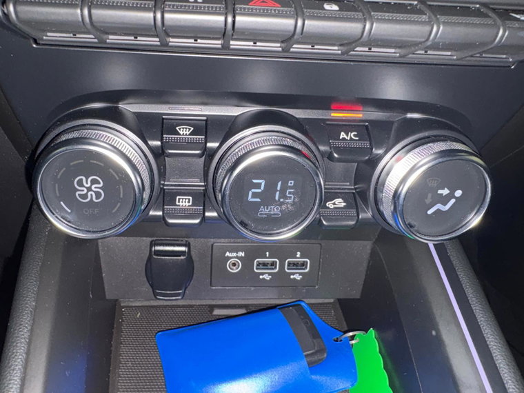 Vehicle Image 23