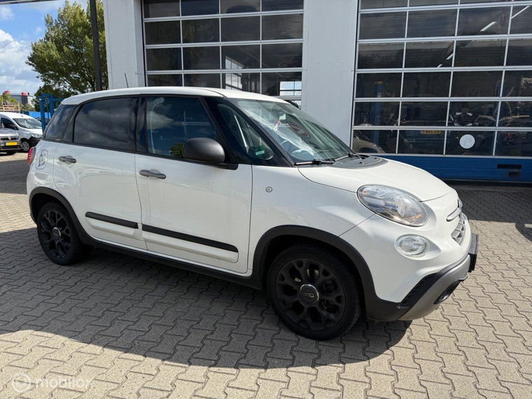 Vehicle Image 26