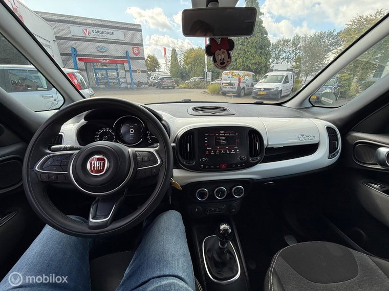 Vehicle Image 38
