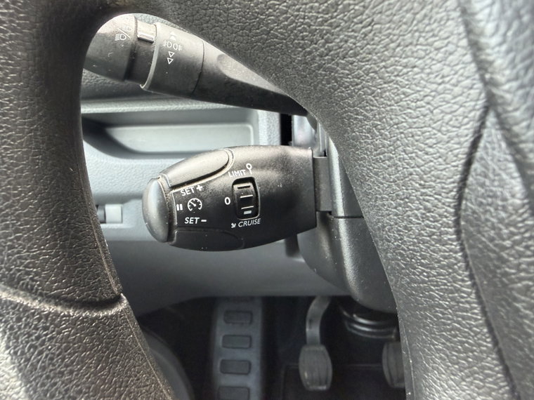 Vehicle Image 24