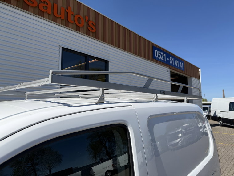 Vehicle Image 39