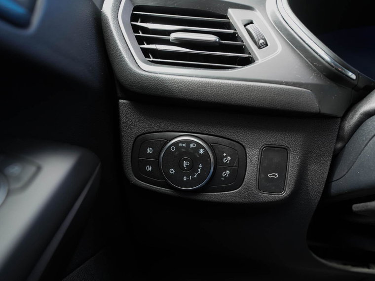 Vehicle Image 45