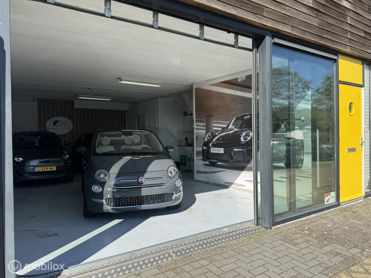 Vehicle Image 15