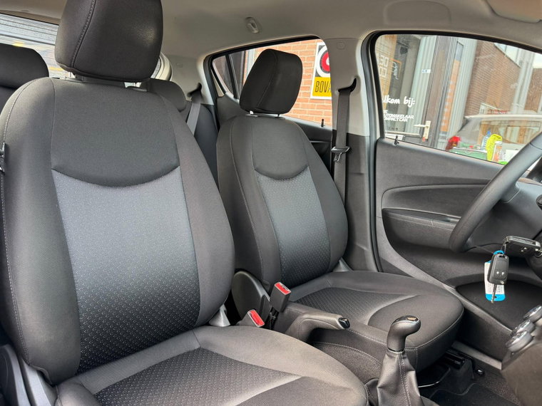 Vehicle Image 19