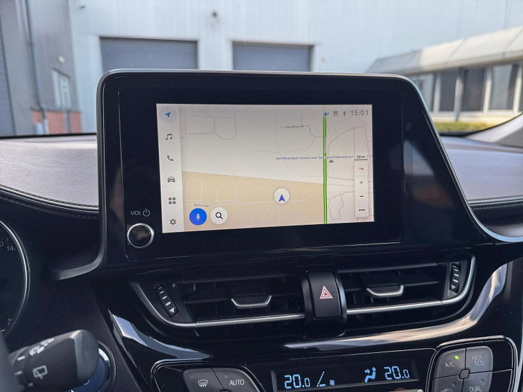 Vehicle Image 9