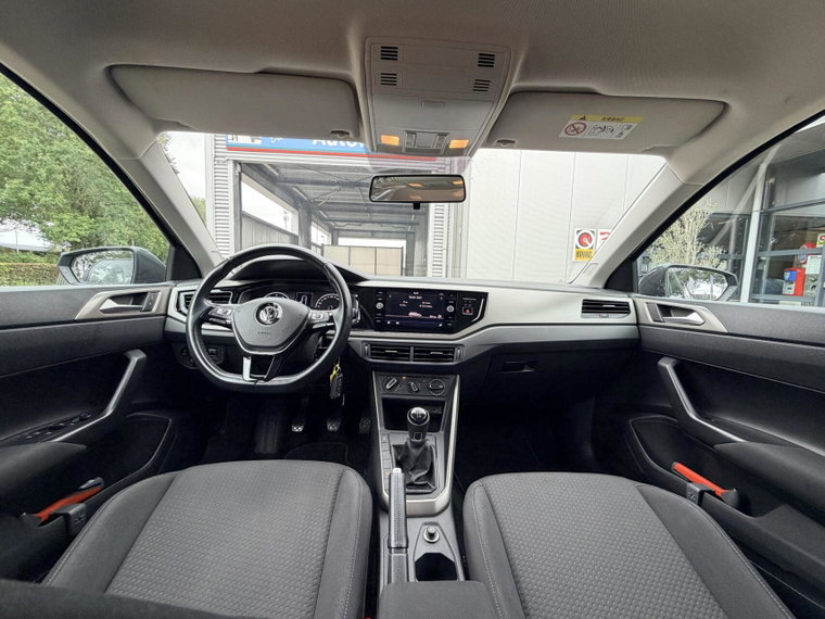 Vehicle Image 18