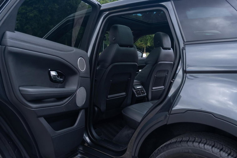 Vehicle Image 40