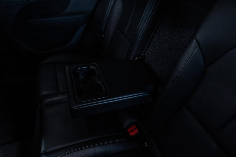 Vehicle Image 33