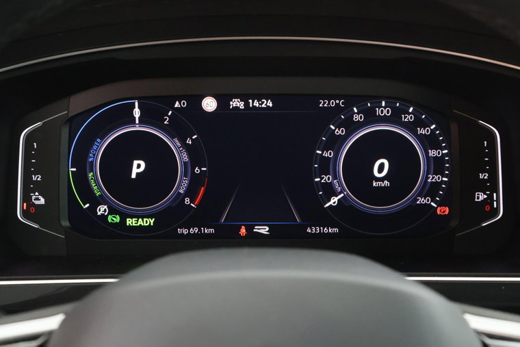Vehicle Image 37